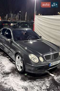 Седан Mercedes-Benz E-Class 2003 в Виннице