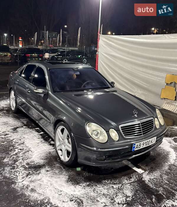 Седан Mercedes-Benz E-Class 2003 в Вінниці