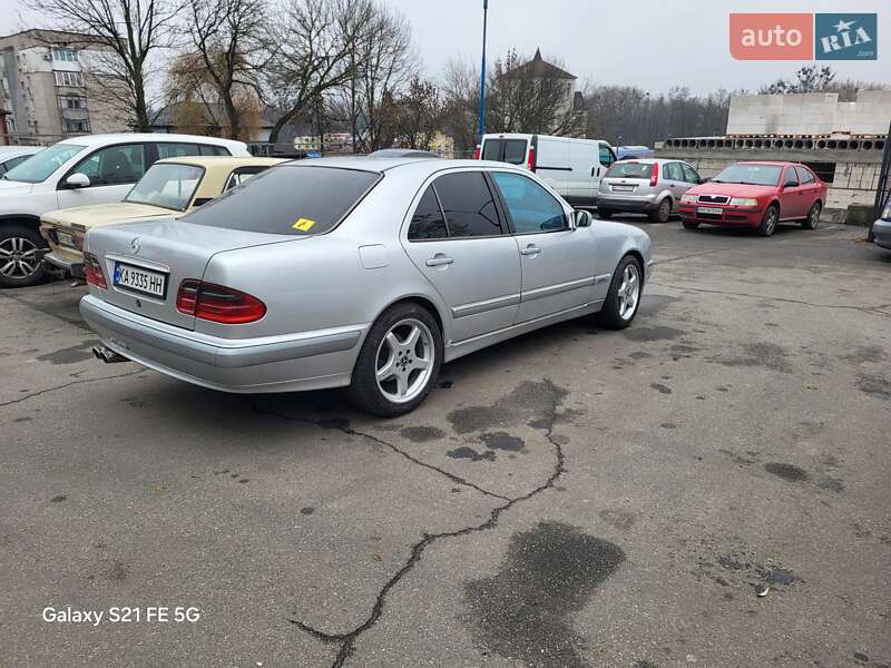 Седан Mercedes-Benz E-Class 2001 в Малине фото 3 Седан Mercedes-Benz E-Class 2001 в Малине