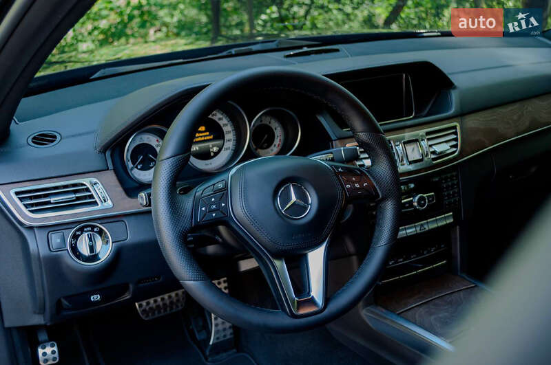 Седан Mercedes-Benz E-Class 2014 в Одесі