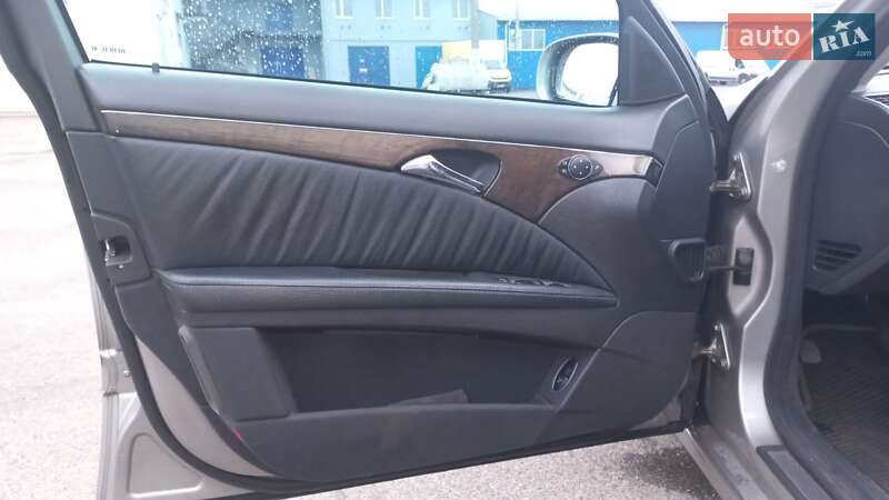 Седан Mercedes-Benz E-Class 2002 в Києві фото 22 Седан Mercedes-Benz E-Class 2002 в Києві