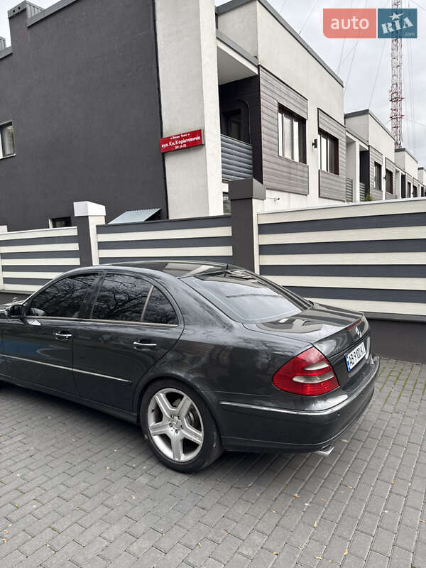 Седан Mercedes-Benz E-Class 2003 в Вінниці