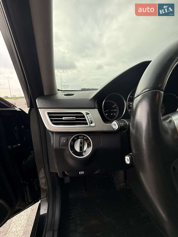 Седан Mercedes-Benz E-Class 2013 в Львові