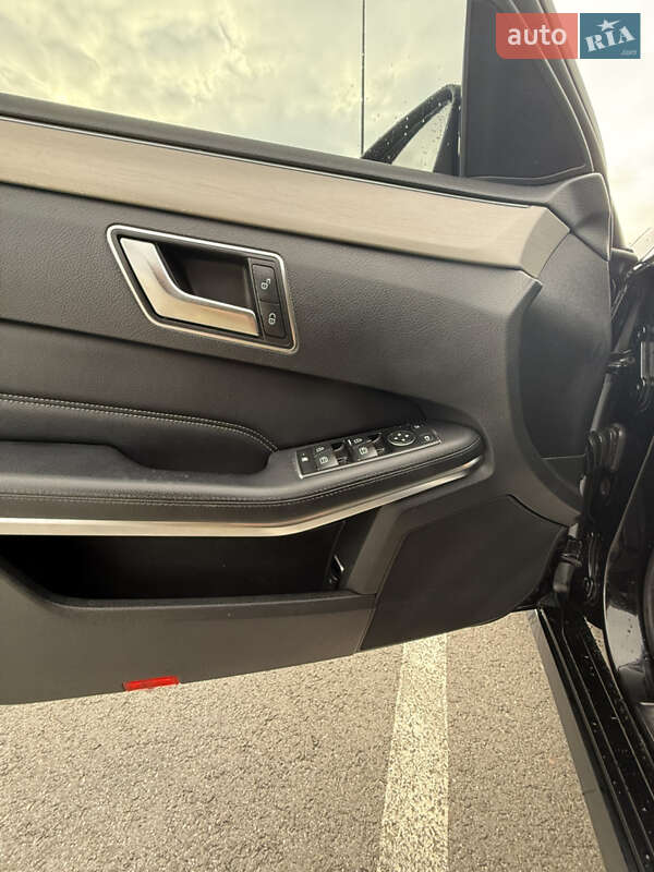 Седан Mercedes-Benz E-Class 2013 в Львові