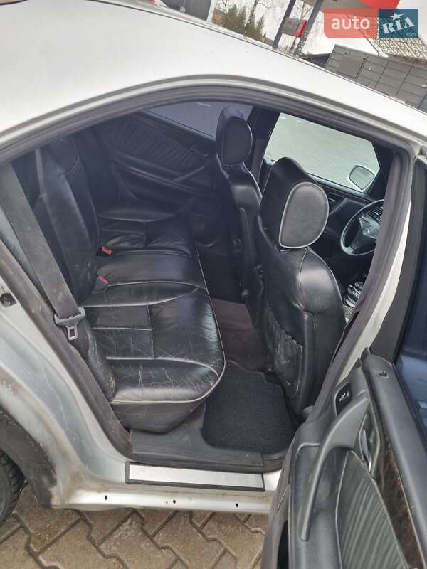 Седан Mercedes-Benz E-Class 2001 в Коломиї
