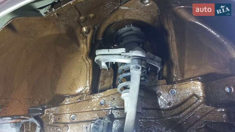 Седан Mercedes-Benz E-Class 2002 в Києві фото 32 Седан Mercedes-Benz E-Class 2002 в Києві