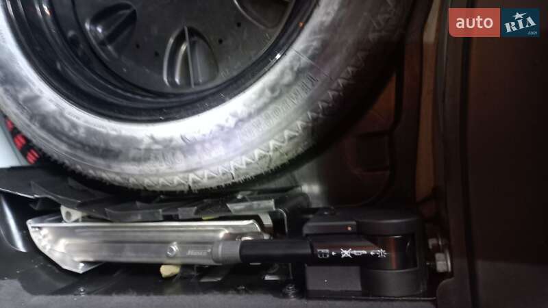 Седан Mercedes-Benz E-Class 2002 в Києві фото 48 Седан Mercedes-Benz E-Class 2002 в Києві