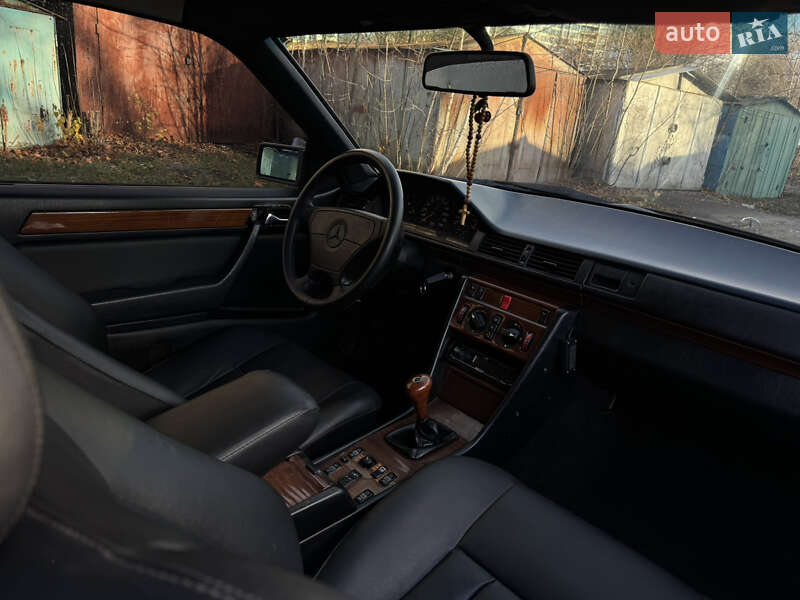 Купе Mercedes-Benz E-Class 1995 в Львові