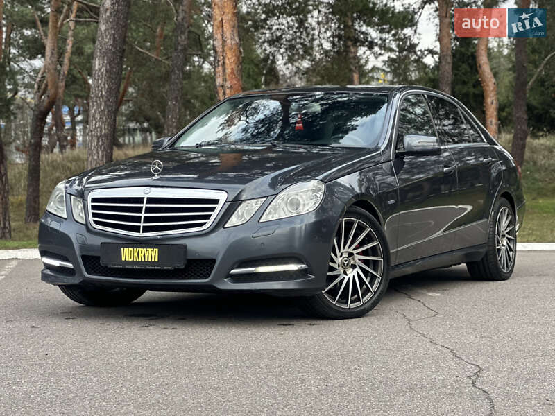 Седан Mercedes-Benz E-Class 2011 в Киеве фото 2 Седан Mercedes-Benz E-Class 2011 в Киеве