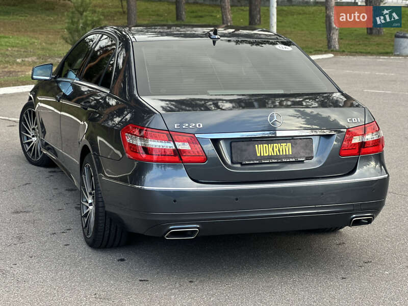 Седан Mercedes-Benz E-Class 2011 в Киеве фото 17 Седан Mercedes-Benz E-Class 2011 в Киеве