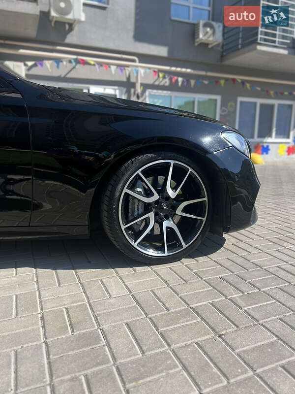 Седан Mercedes-Benz E-Class 2018 в Дніпрі