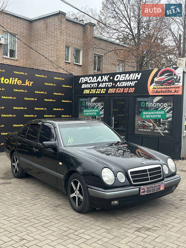 Mercedes-Benz E-Class 1998 Mercedes-Benz E-Class 1998