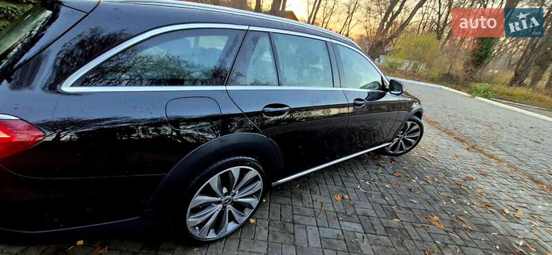 Универсал Mercedes-Benz E-Class 2018 в Дрогобыче