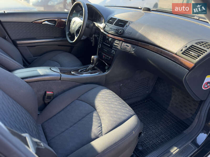Седан Mercedes-Benz E-Class 2005 в Бердичеві