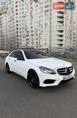 Седан Mercedes-Benz E-Class 2014 в Києві