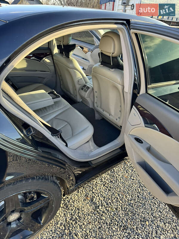 Седан Mercedes-Benz E-Class 2004 в Киеве