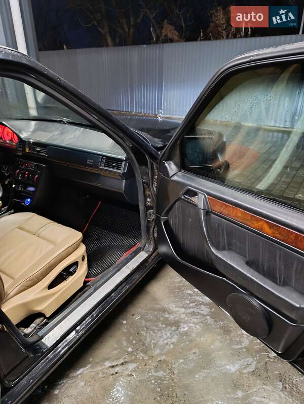 Седан Mercedes-Benz E-Class 1994 в Знаменке