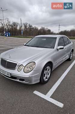 Седан Mercedes-Benz E-Class 2002 в Запорожье