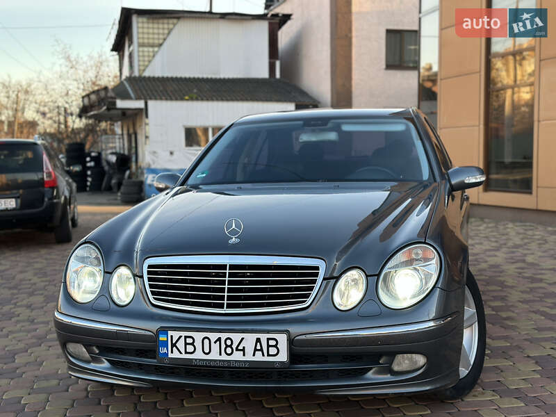 Седан Mercedes-Benz E-Class 2005 в Виннице