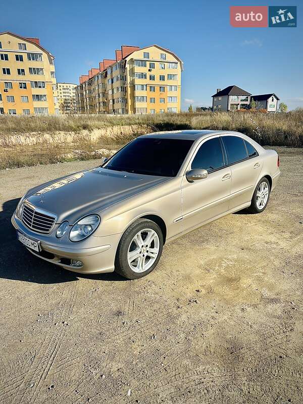 Седан Mercedes-Benz E-Class 2004 в Києві фото 3 Седан Mercedes-Benz E-Class 2004 в Києві