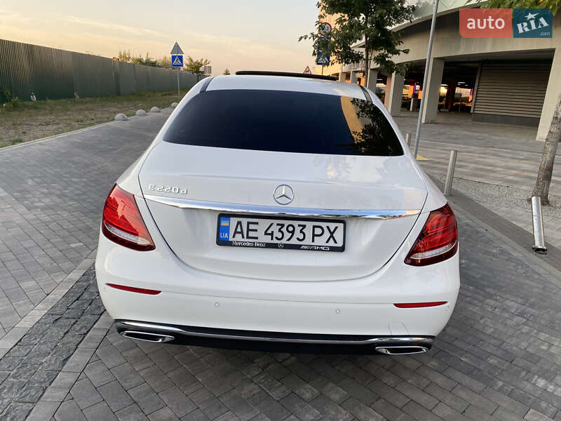 Седан Mercedes-Benz E-Class 2019 в Киеве фото 34 Седан Mercedes-Benz E-Class 2019 в Киеве