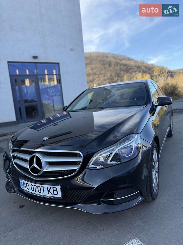 Седан Mercedes-Benz E-Class 2013 в Мукачево