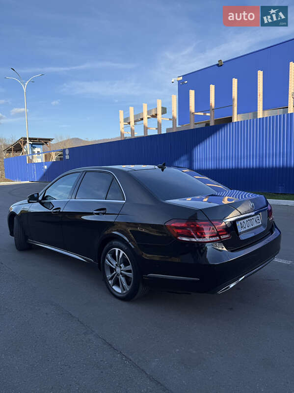 Седан Mercedes-Benz E-Class 2013 в Мукачево