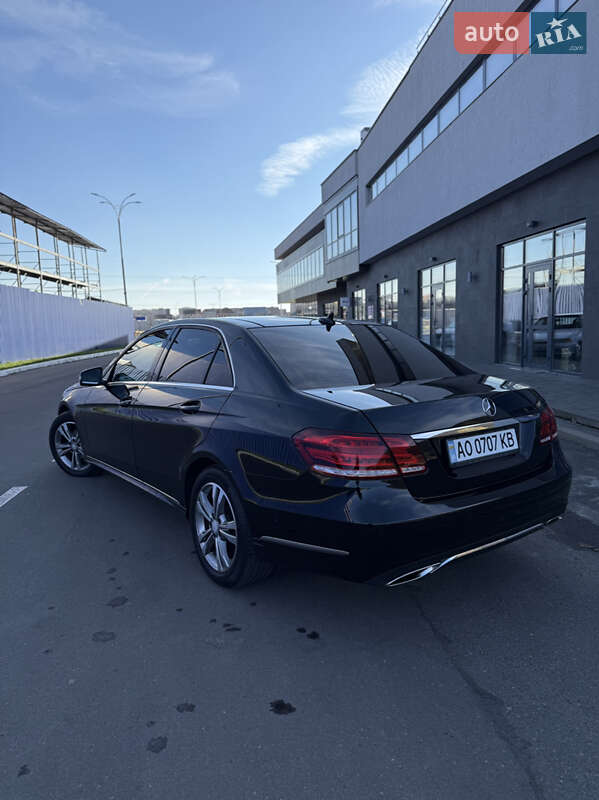 Седан Mercedes-Benz E-Class 2013 в Мукачево