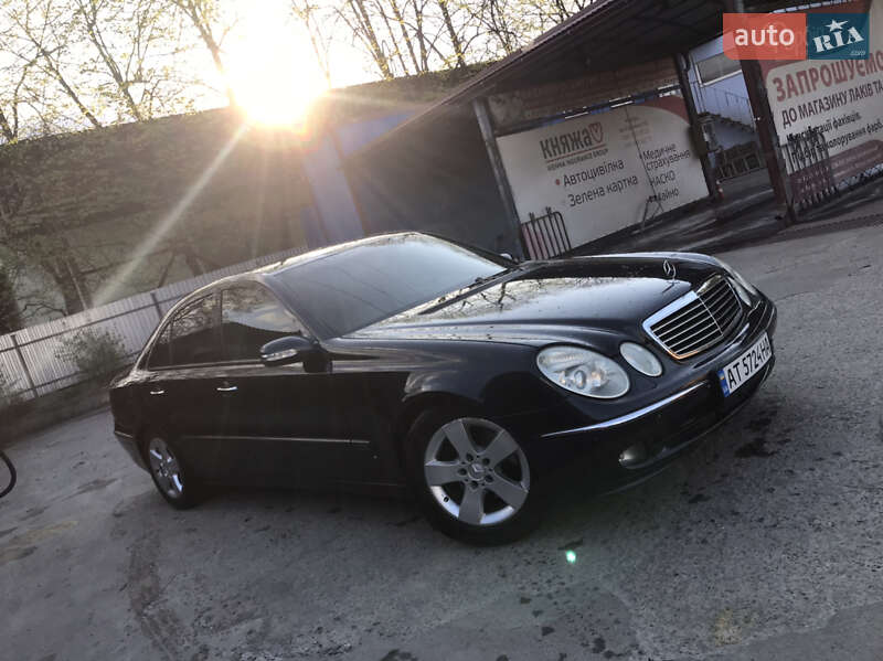 Mercedes-Benz E-Class 2002