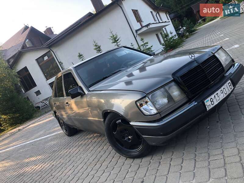 Седан Mercedes-Benz E-Class 1993 в Сквире