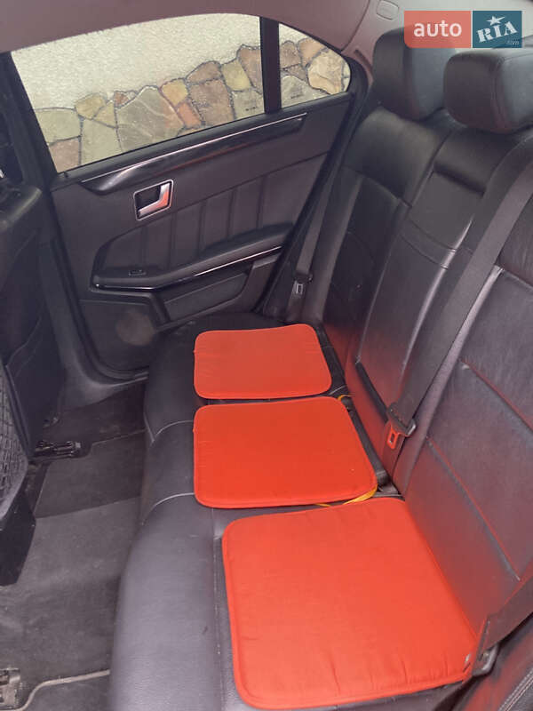 Седан Mercedes-Benz E-Class 2012 в Золочеві фото 5 Седан Mercedes-Benz E-Class 2012 в Золочеві