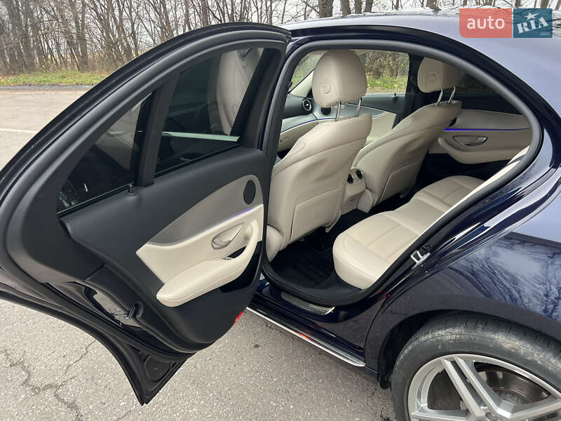 Седан Mercedes-Benz E-Class 2019 в Бродах