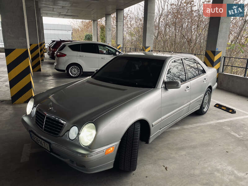 Седан Mercedes-Benz E-Class 2002 в Одесі