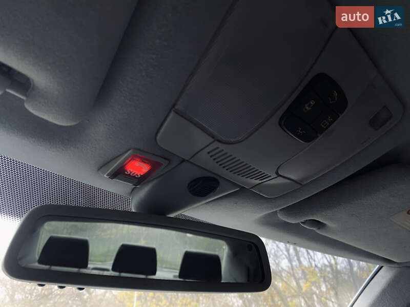 Седан Mercedes-Benz E-Class 2002 в Одесі