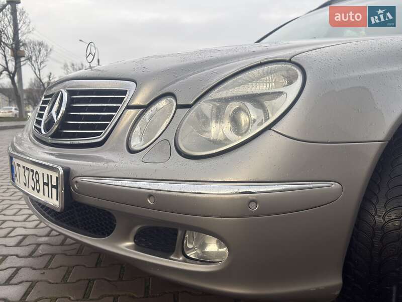 Седан Mercedes-Benz E-Class 2004 в Ивано-Франковске
