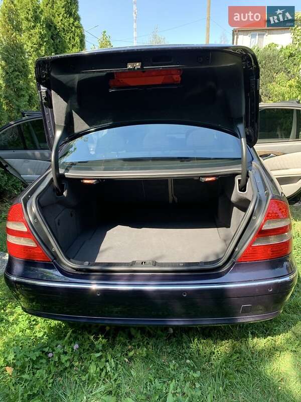 Седан Mercedes-Benz E-Class 2002 в Одессе