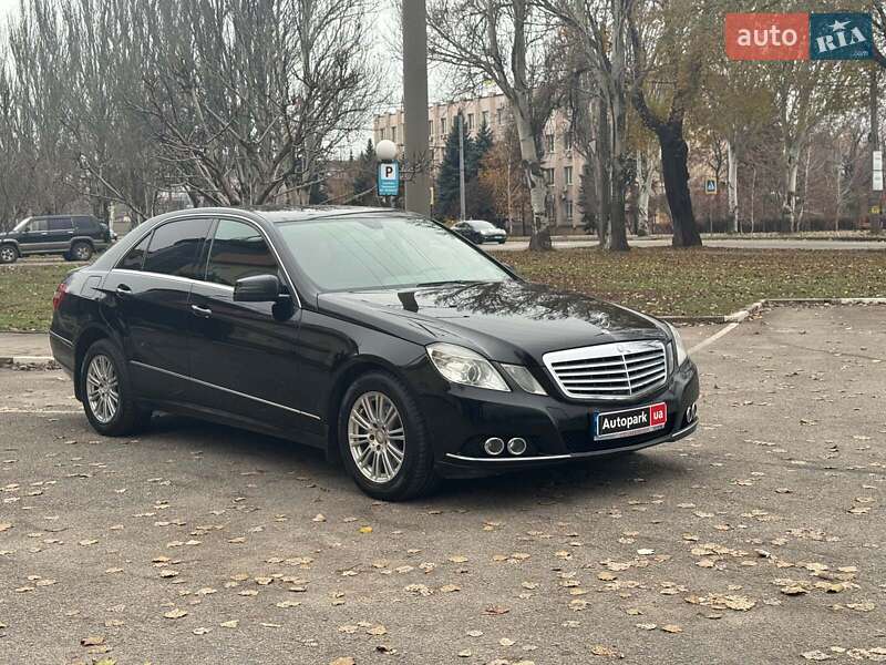 Седан Mercedes-Benz E-Class 2010 в Запоріжжі