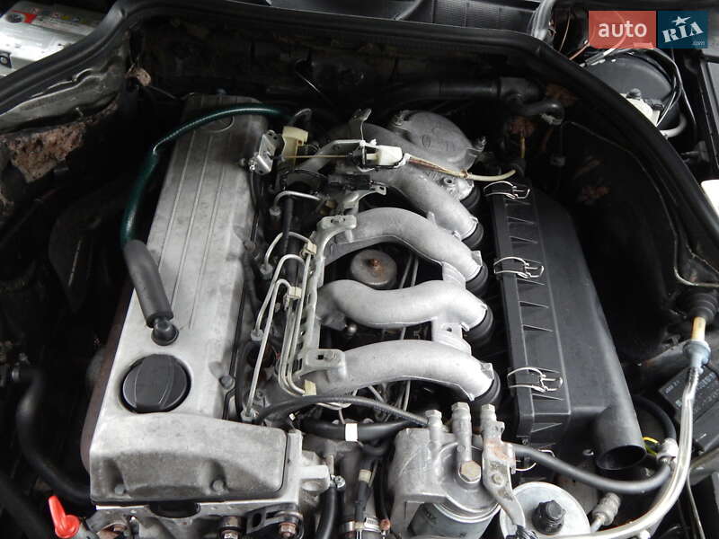 Седан Mercedes-Benz E-Class 1992 в Дрогобыче