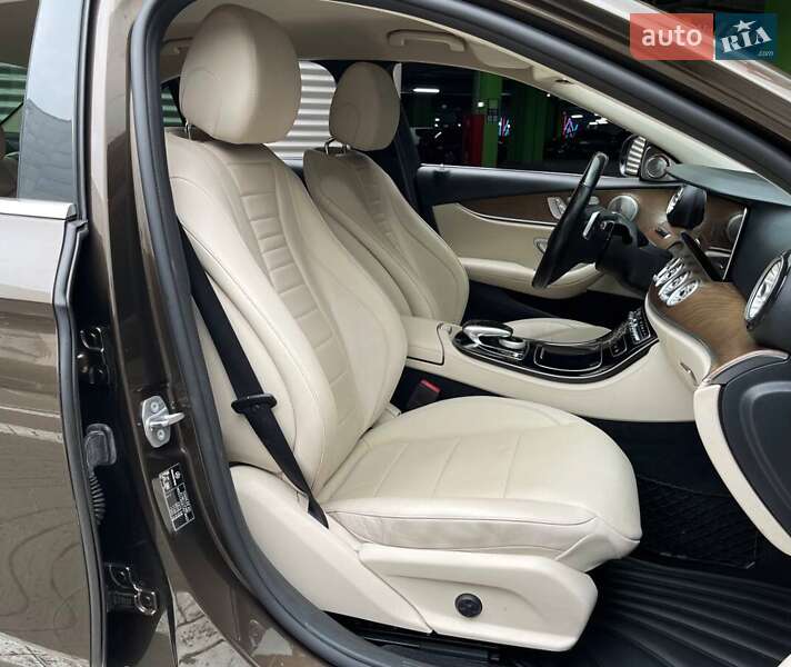 Седан Mercedes-Benz E-Class 2017 в Києві фото 14 Седан Mercedes-Benz E-Class 2017 в Києві