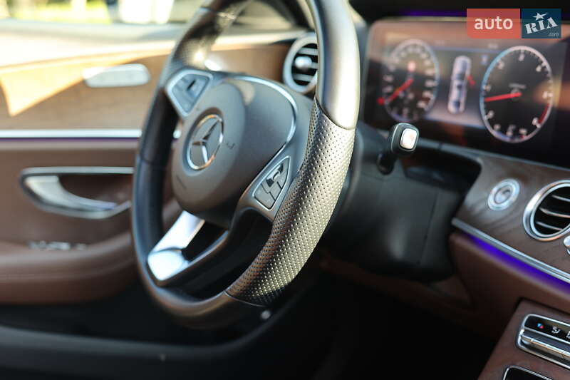 Седан Mercedes-Benz E-Class 2018 в Киеве