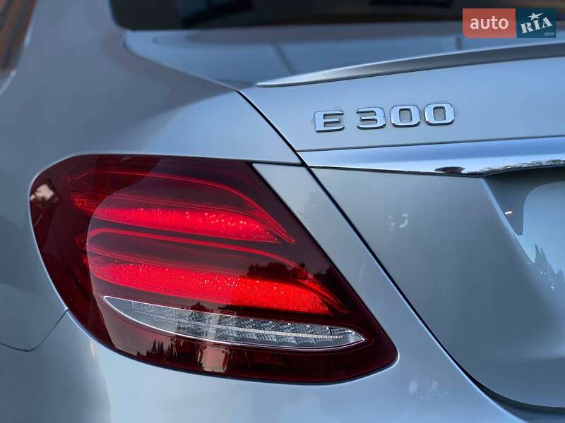 Седан Mercedes-Benz E-Class 2018 в Киеве фото 17 Седан Mercedes-Benz E-Class 2018 в Киеве