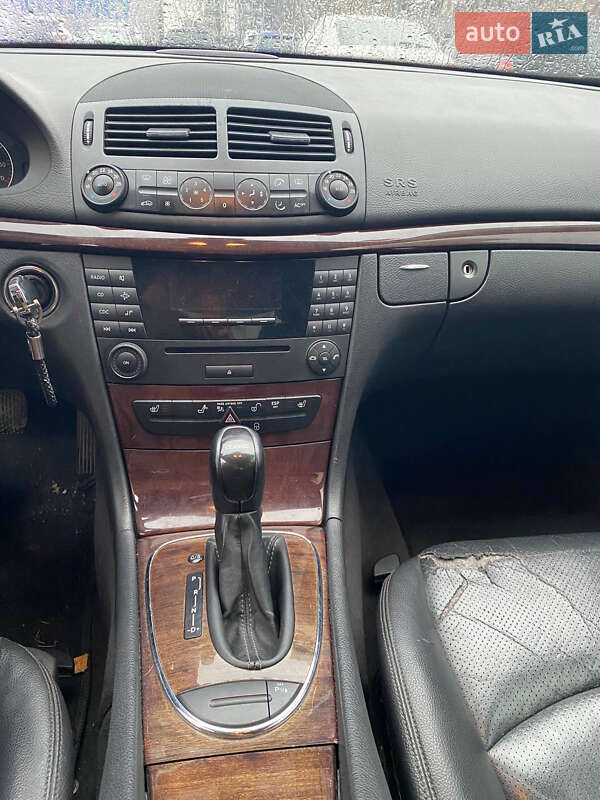 Седан Mercedes-Benz E-Class 2005 в Києві