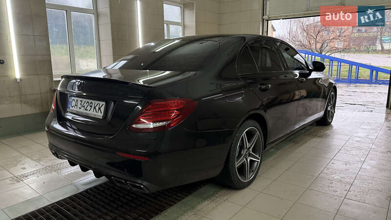 Седан Mercedes-Benz E-Class 2016 в Киеве