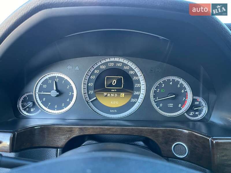 Седан Mercedes-Benz E-Class 2011 в Львові фото 18 Седан Mercedes-Benz E-Class 2011 в Львові