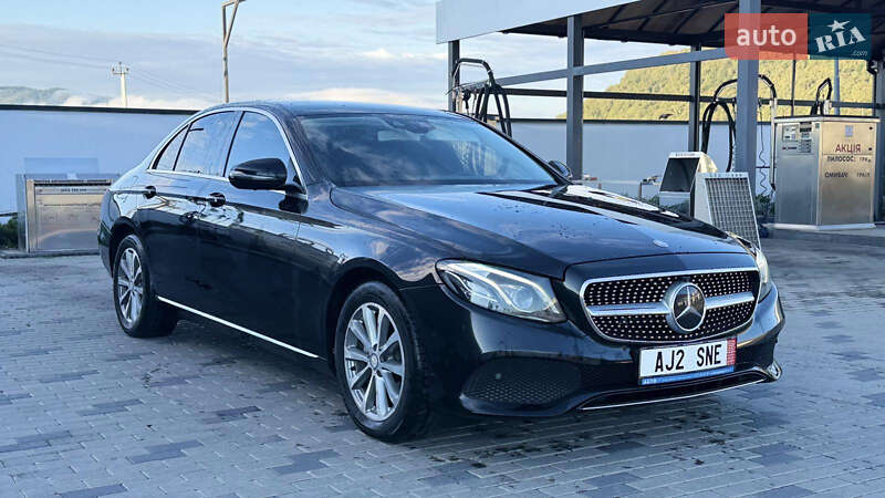 Седан Mercedes-Benz E-Class 2012 в Тячеві