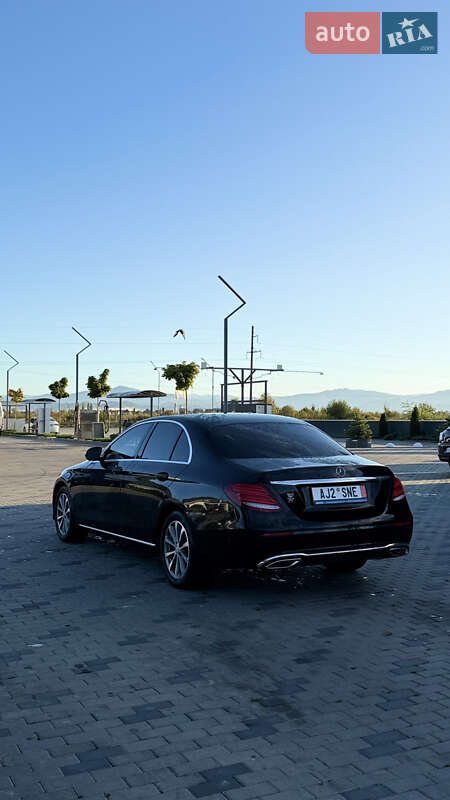 Седан Mercedes-Benz E-Class 2012 в Тячеві