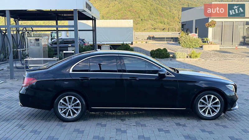 Седан Mercedes-Benz E-Class 2012 в Тячеві