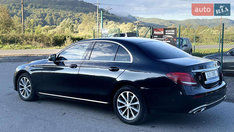 Седан Mercedes-Benz E-Class 2012 в Тячеві