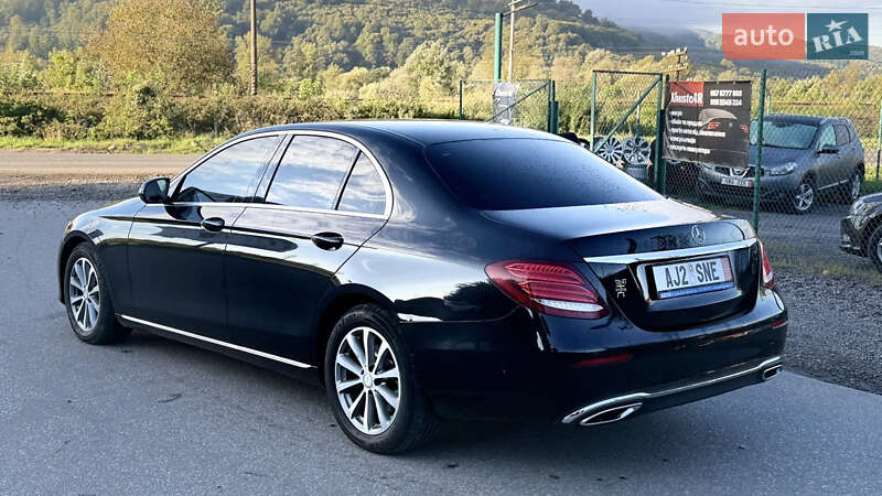 Седан Mercedes-Benz E-Class 2012 в Тячеві