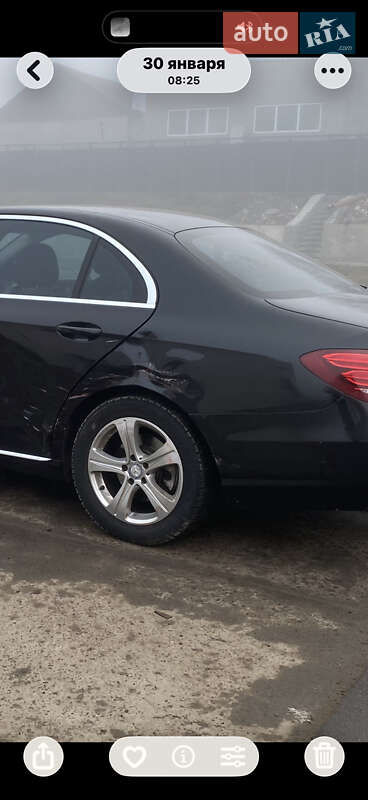 Седан Mercedes-Benz E-Class 2016 в Киеве